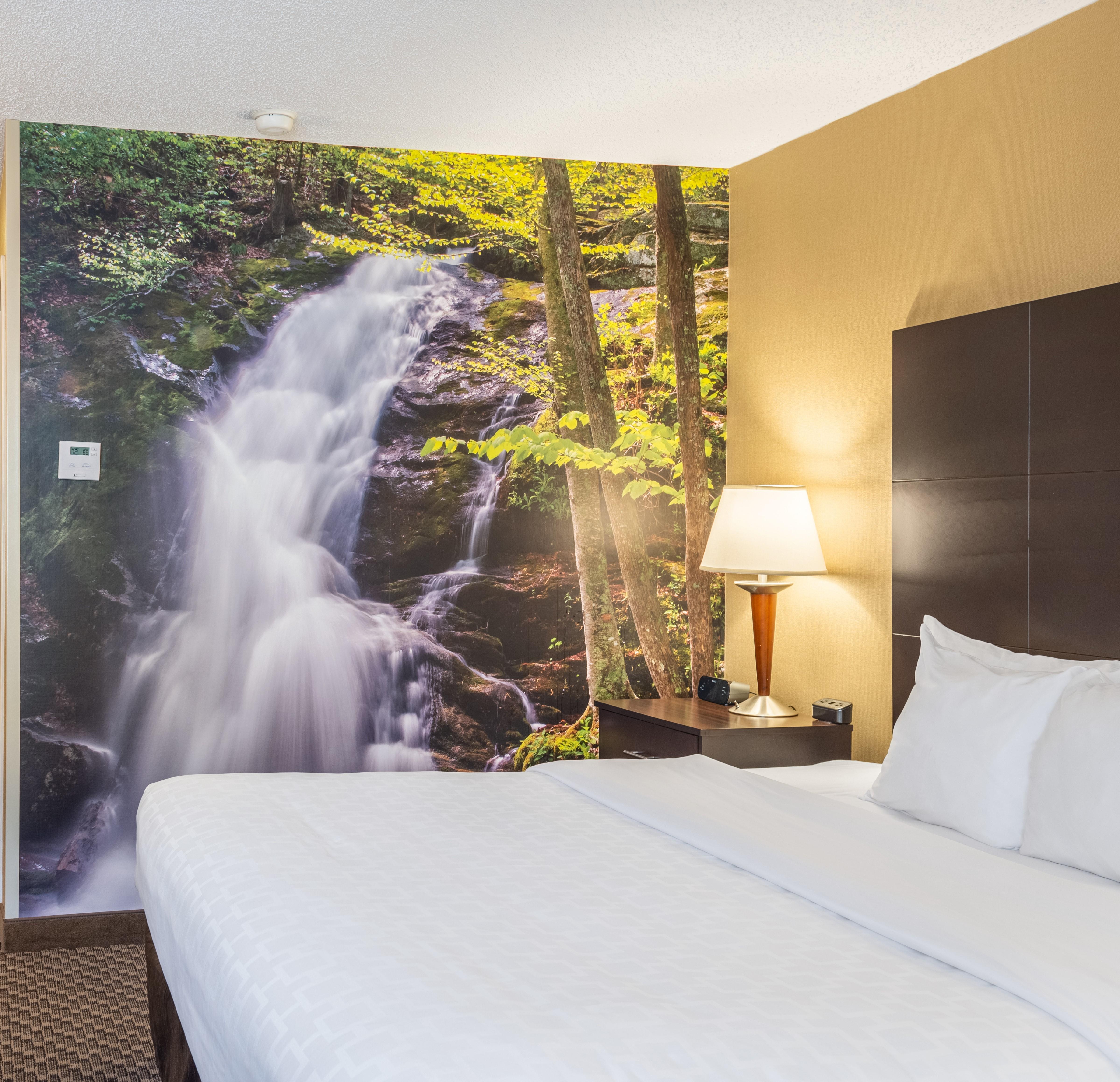 Clarion Pointe Harrisonburg Hotel Екстериор снимка